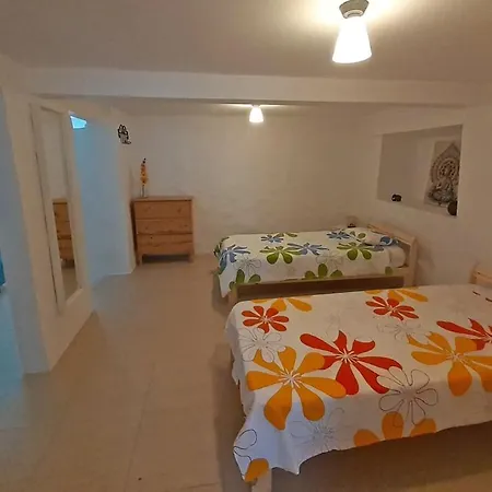 Yellow House Holiday home Jardim do Mar